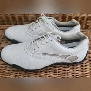 Ladies GOLF SHOES sz 7M